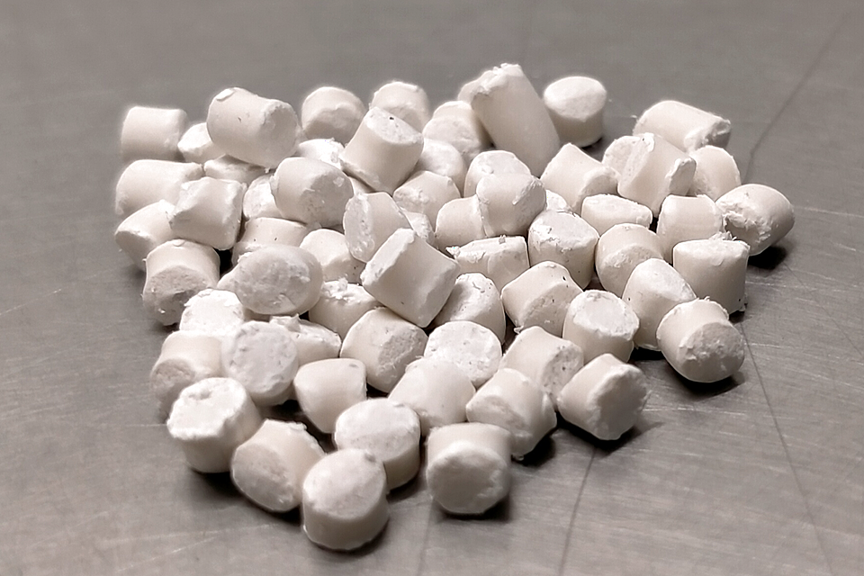 High Density Polyethylene resin pellets